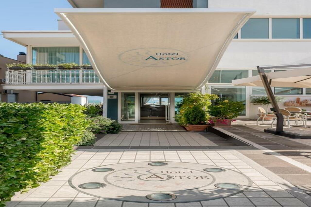Hotel Astor Rimini Extérieur photo