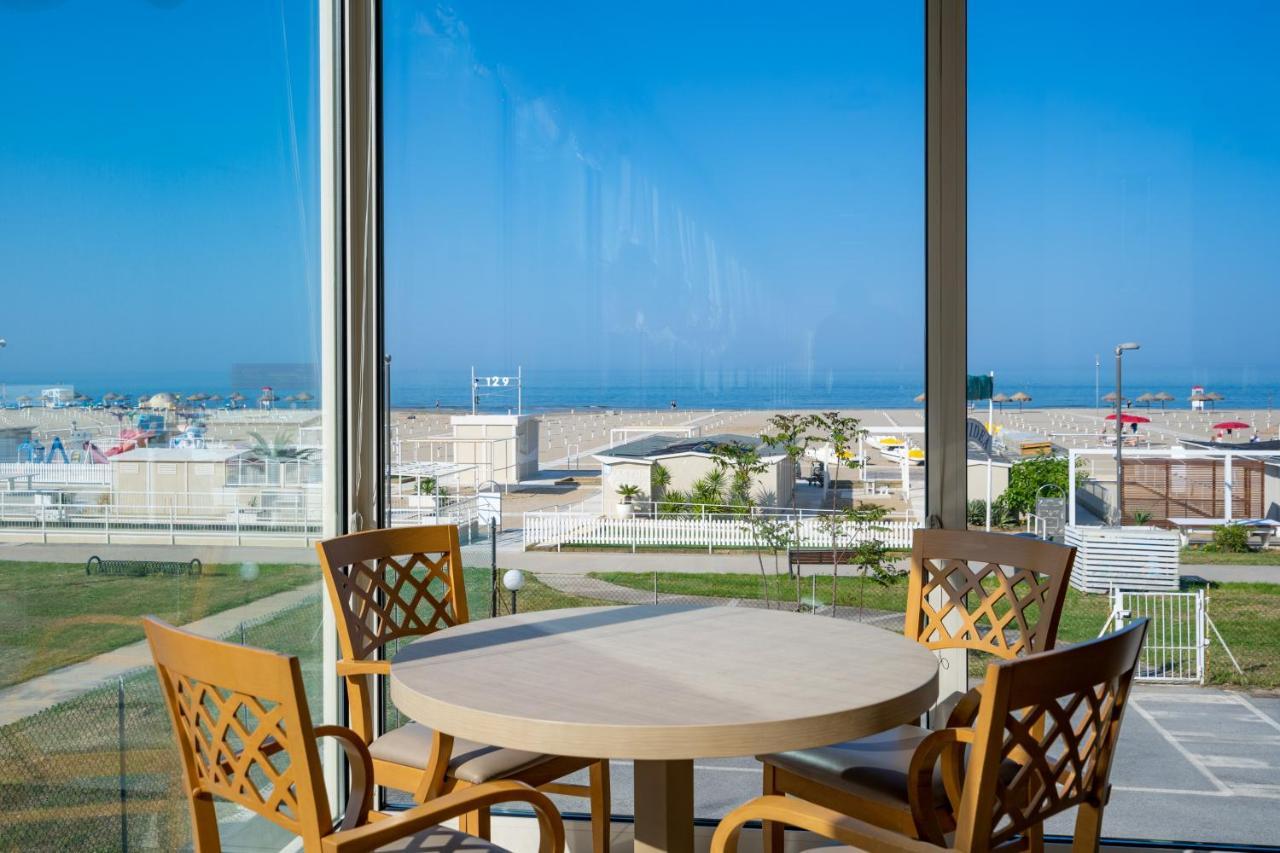 Hotel Astor Rimini Extérieur photo