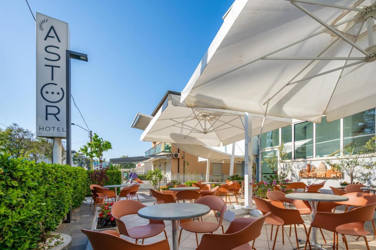 Hotel Astor Rimini Extérieur photo