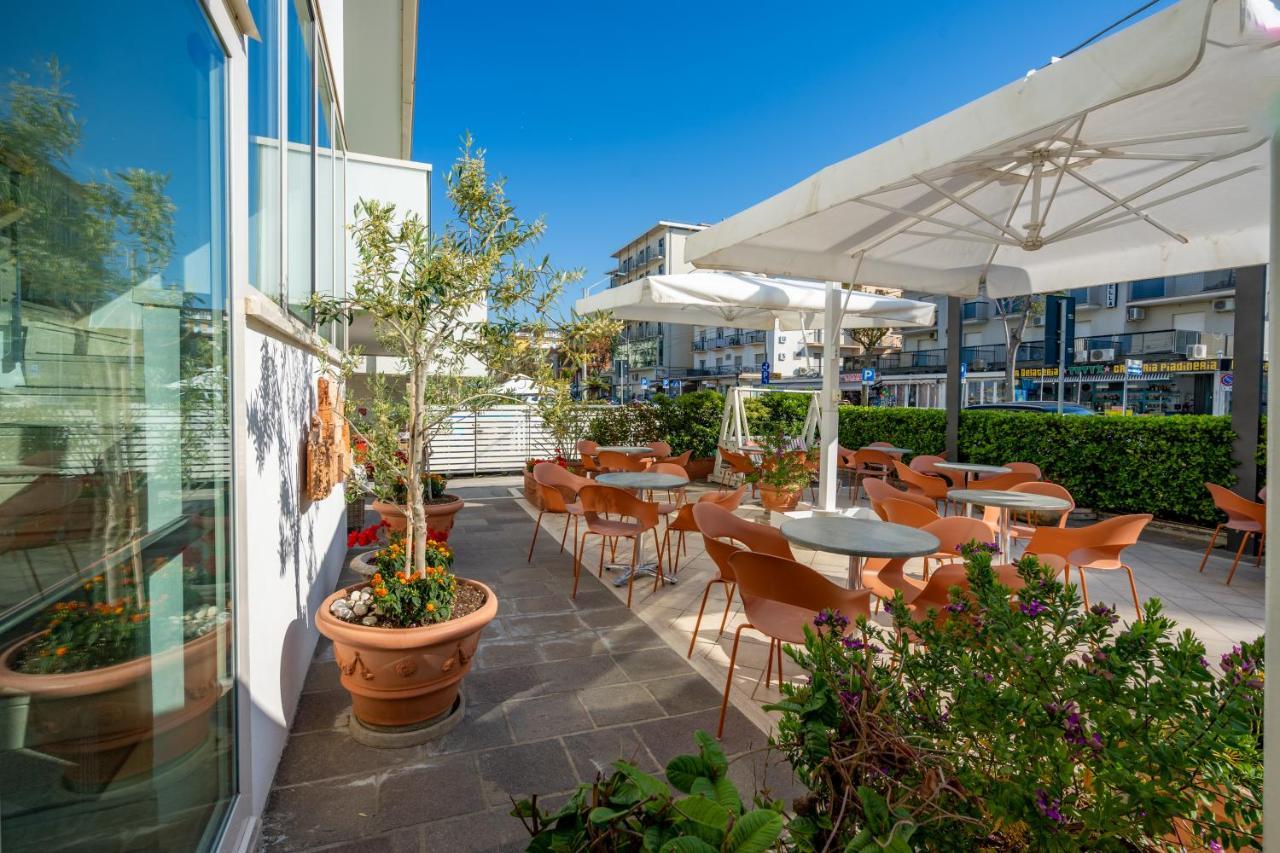Hotel Astor Rimini Extérieur photo