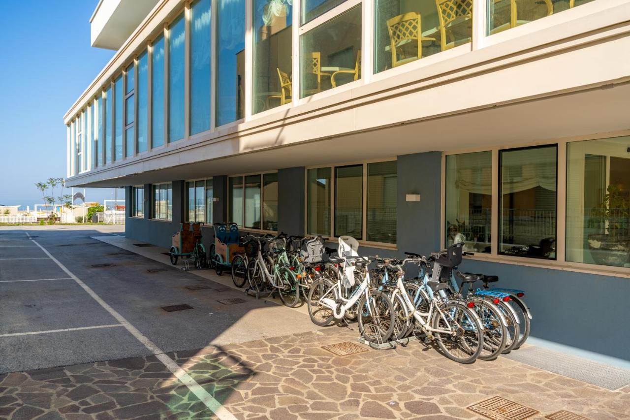Hotel Astor Rimini Extérieur photo