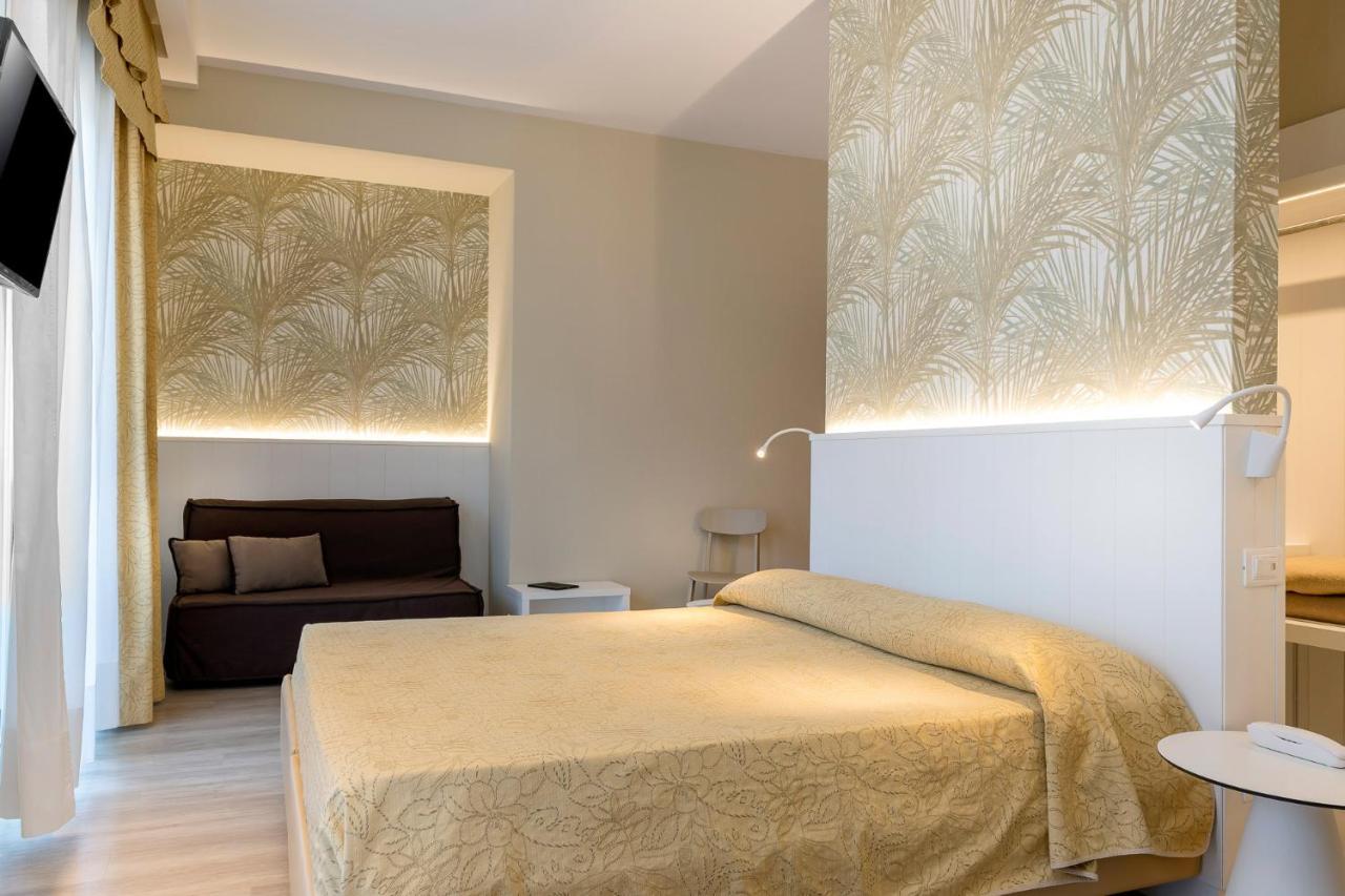 Hotel Astor Rimini Extérieur photo