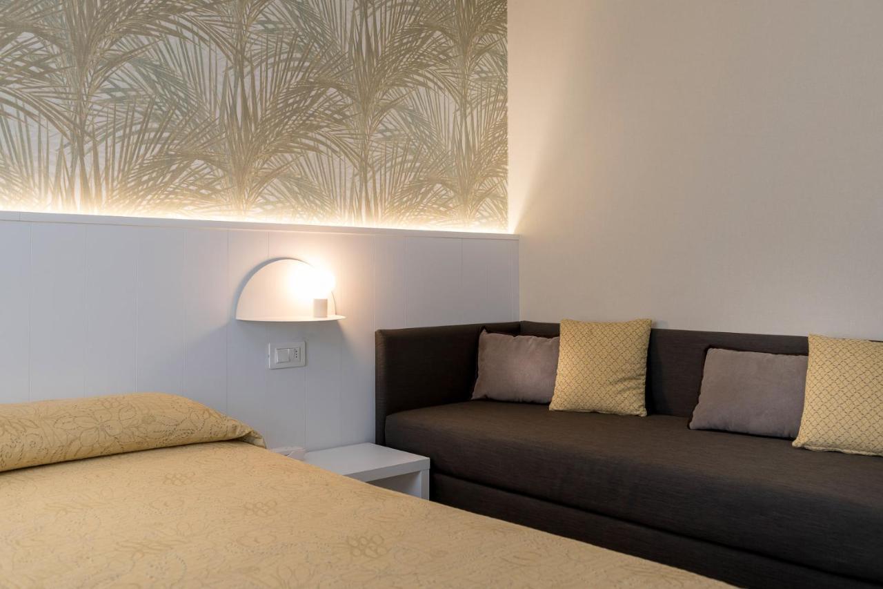 Hotel Astor Rimini Extérieur photo